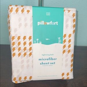 Pillowfort Lightning Bolt Microfiber Sheet Set - White and Orange